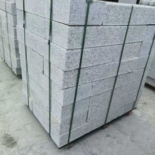 兰州 芙蓉白火烧两面路沿石