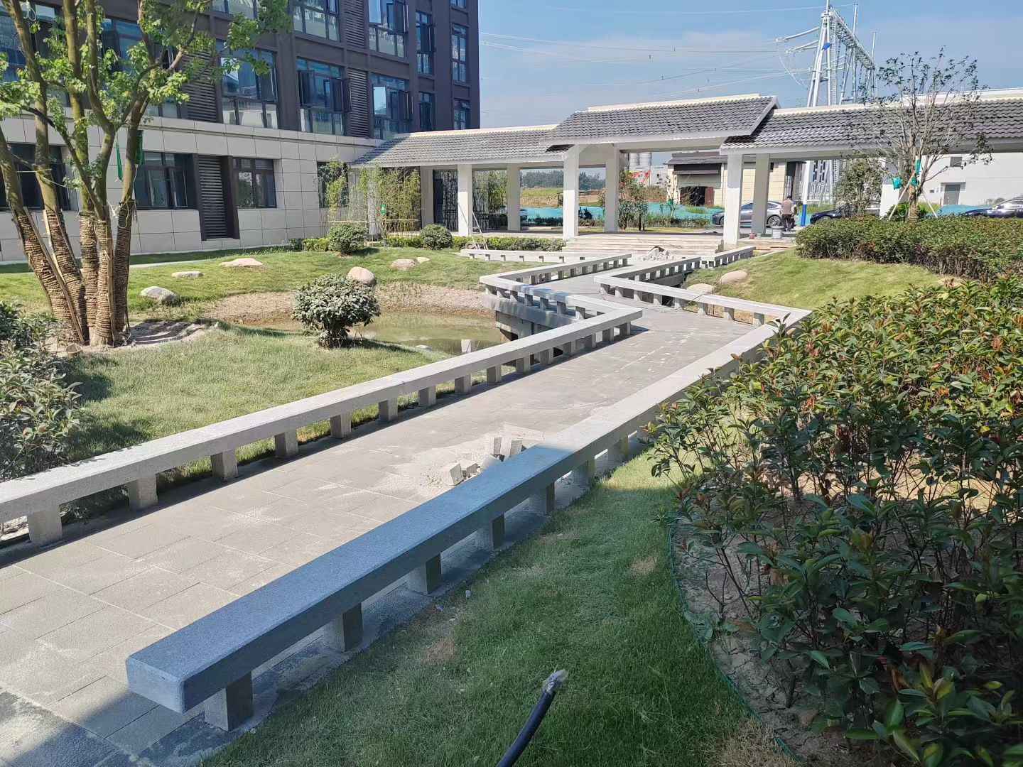 兰州 芝麻灰小区坐凳&栏杆安装效果