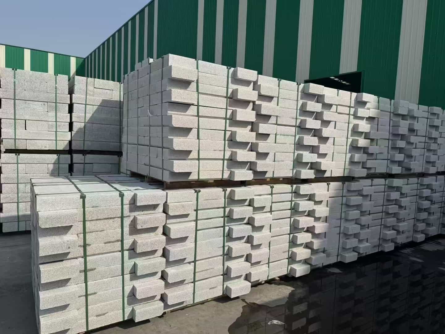 兰州芝麻白路沿石